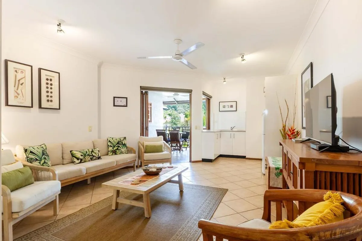 Apartment Hibiscus Pool View Villa 49B Port Douglas